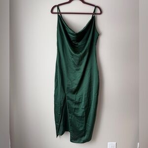 PrettyLittleThing Forest Green Midi Dress